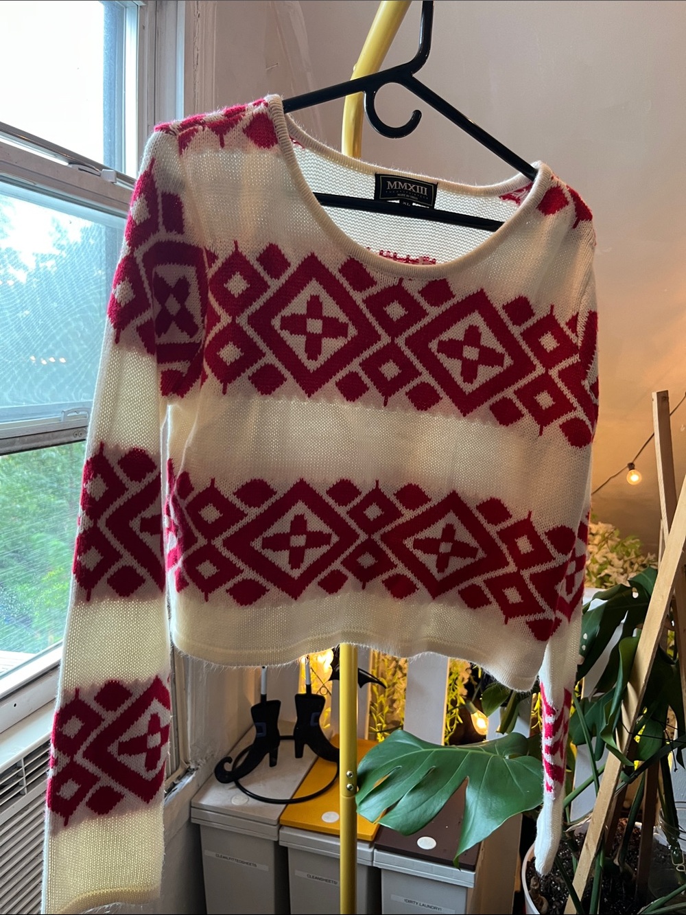 Women's Cream & Red Patterned Knit Sweater